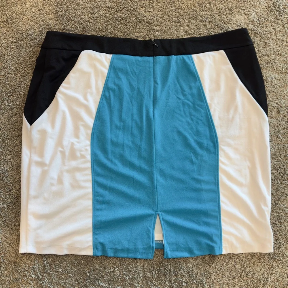 Ashley Stewart Plus Size 30/32 Colorblock Pencil Mini Skirt Teal White Black NEW
